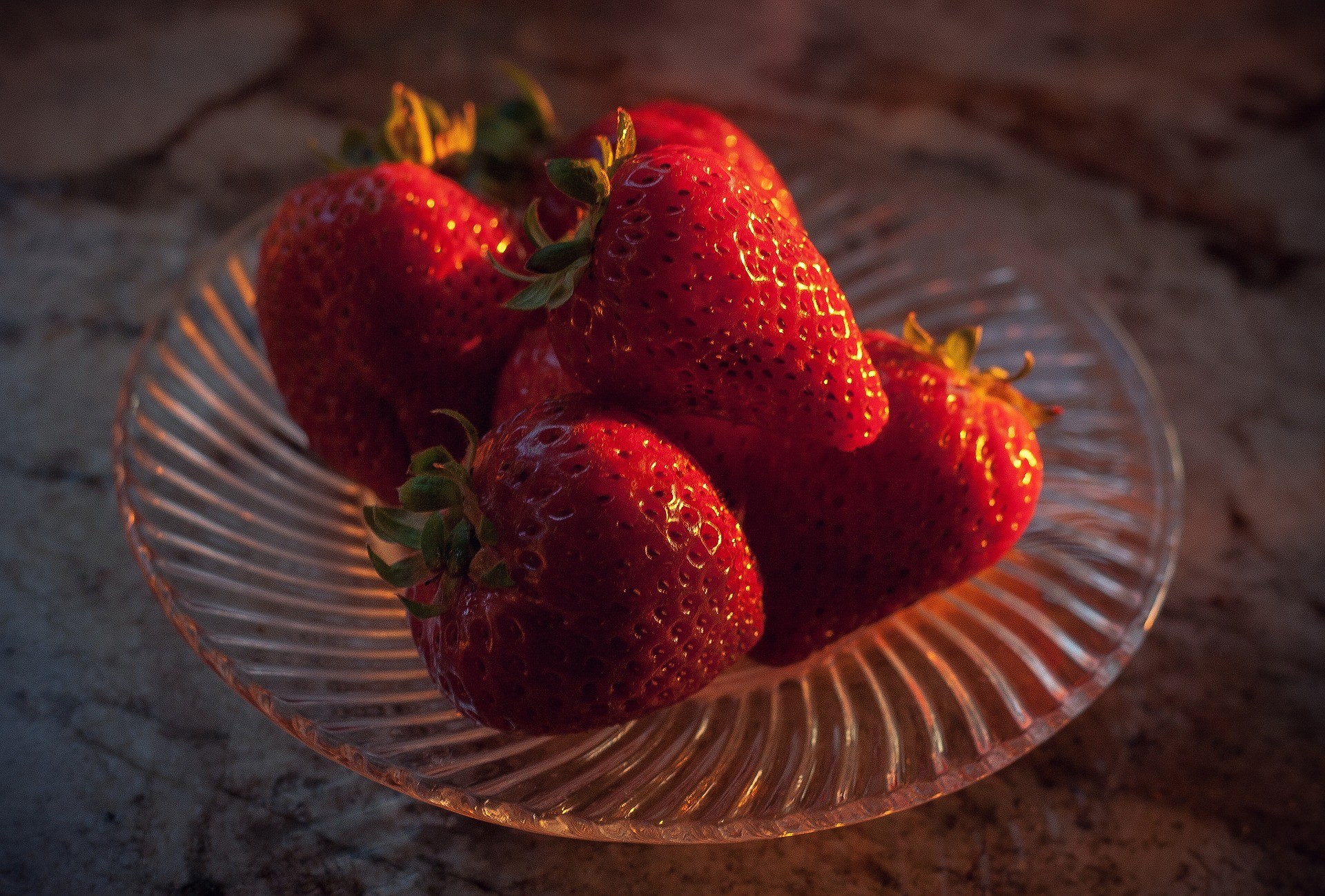 strawberries-1615786_1920